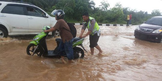 Banjir di Sumbar meluas ke sejumlah kecamatan