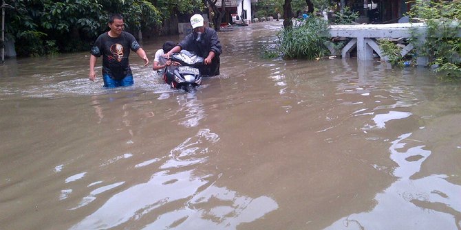 Ribuan korban banjir mengungsi ke rumah dinas Walkot Pangkal Pinang