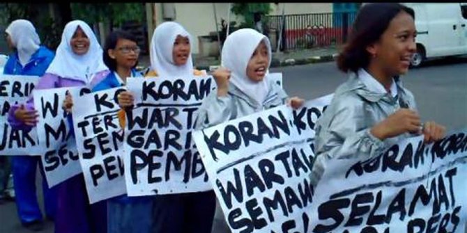 Puluhan siswa di Sukoharjo berharap wartawan lebih sejahtera