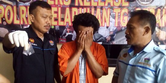 Penjual pakan burung pakai sabu biar kuat melek jaga toko