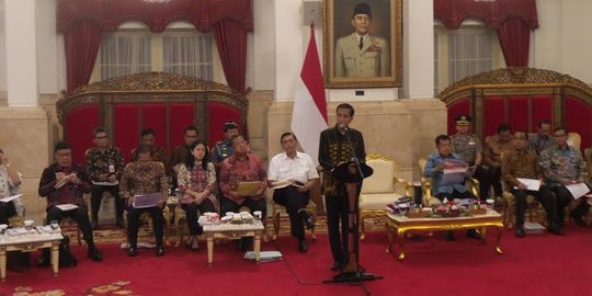 Jokowi minta menteri pegang penuh anggaran, tak diberi ke anak buah