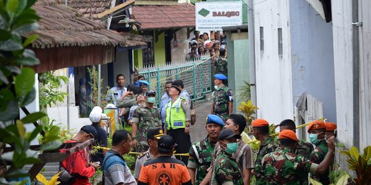 Kasau tinjau lokasi jatuh Super Tucano di permukiman warga di Malang
