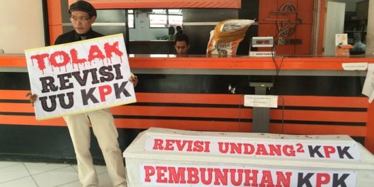 Tolak revisi UU, KPK yakin Jokowi dengar suara rakyat