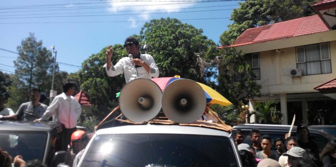 Demo tolak Pilkada Manado dicueki pemerintah kota