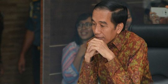 Sibuk lantik pejabat & ke AS alasan Jokowi belum ke daerah banjir