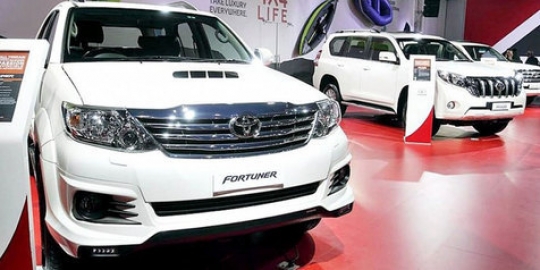 Fortuner TRD Sportivo Platinum \'Mejeng\' di Auto Expo 2016!