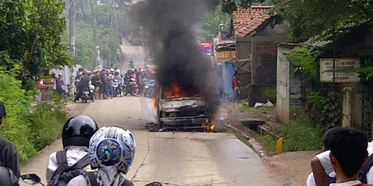 Mobil juru sita PN Lubuk Pakam Sumut dibakar orang tak dikenal