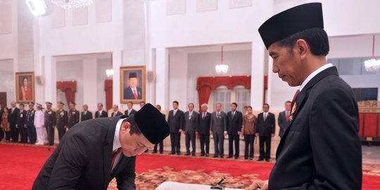 Siang ini, Jokowi lantik gubernur, anggota KY dan pimpinan Ombudsman