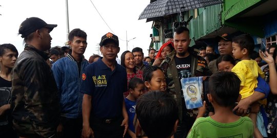 Bela warga Kalijodo, Ahmad Dhani klaim siapkan ribuan Banser