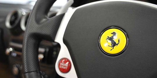 Diam-diam Ferrari ingin buat mobil supercar hybrid baru