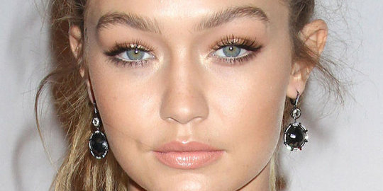 Smoky brow kini jadi tampilan alis andalan para bintang Hollywood