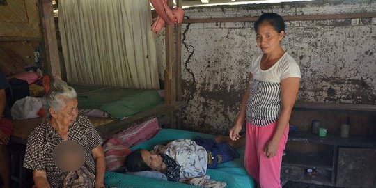 sondari terlantar tinggal di gubuk tanah negara rev3