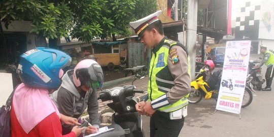 malah bersedia ditilang rev1