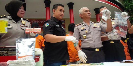 Polisi diancam racun sianida oleh teroris, Polda Riau parno