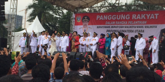 Usai dilantik, kepala daerah di Sumut nyanyi bareng artis ibu kota