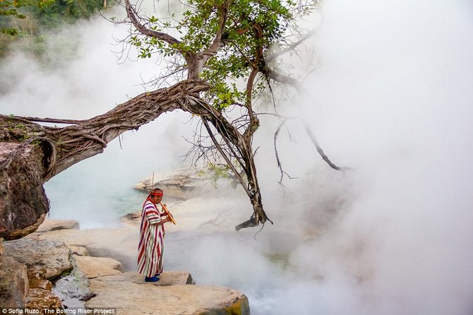 sungai mendidih di peru