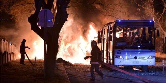 Polisi tangkap sembilan orang terkait bom mobil militer Turki