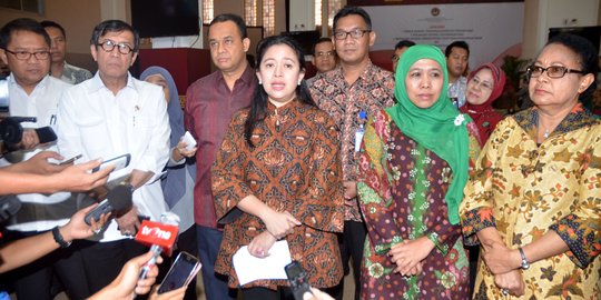 Wakili Jokowi, Menteri Puan lepas peserta karnaval Cap Go Meh