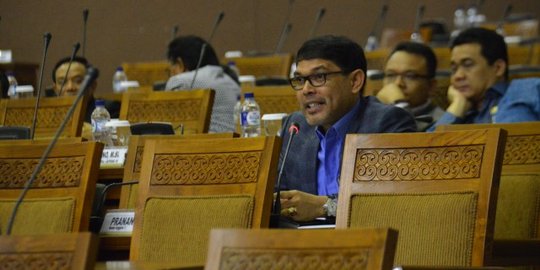 Politisi PKS: Pisau hukum selalu tumpul jika berhadapan dengan KPK