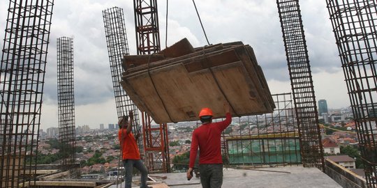 Utang opsi realistis Jokowi wujudkan ambisi bangun infrastruktur
