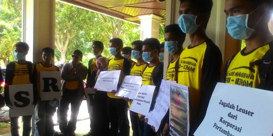 Mahasiswa peduli Leuser demo di depan DPR Aceh merdeka com