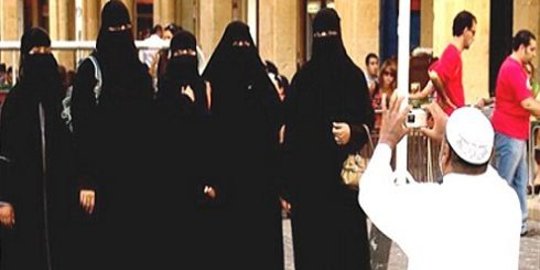 lagi pria saudi ceraikan empat istri dalam sehari rev3