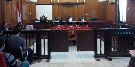 Sidang Salim Kancil, hakim naik pitam dengar penjelasan saksi