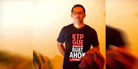 Foto mirip Emil berkaos 'KTP Gue udah Buat Ahok' beredar di sosmed