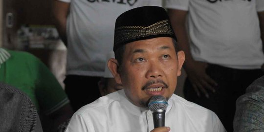 Lama tak muncul, Gubernur Jakarta tandingan lagi cari cagub muslim