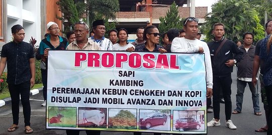 Dugaan korupsi modal usaha, bupati Buleleng dilaporkan ke Kejati