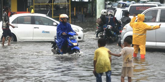 Diguyur hujan semalaman, banyak wilayah di Tangerang terendam banjir