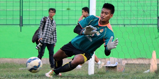 Kurnia Meiga bakal kembali berkostum Arema Cronus?