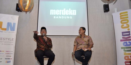 Keakraban Ridwan Kamil di malam 'ngariung' merdeka.com