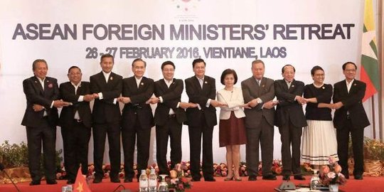 ASEAN berupaya meredam ketegangan terkait Laut China Selatan