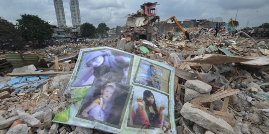 Puluhan pemulung geruduk Kalijodo, berharap rezeki sisa bongkaran