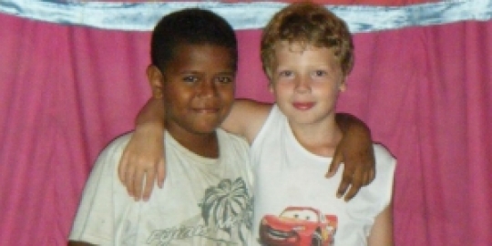 Usianya 10 Tahun, Bocah Ini Sudah Keliling 64 Negara