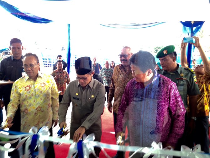 toyota resmikan 2 outlet baru di riau