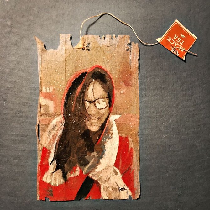 karya seni di kantung teh