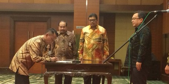 Lantik pengganti Sigit Priadi, menkeu mau rasio pajak naik 3 persen