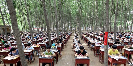 gelar ujian di tempat terbuka guna hindari mencontek rev3