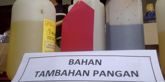 Pabrik oli dioplos pewarna makanan di Kotim digerebek, pemilik buron