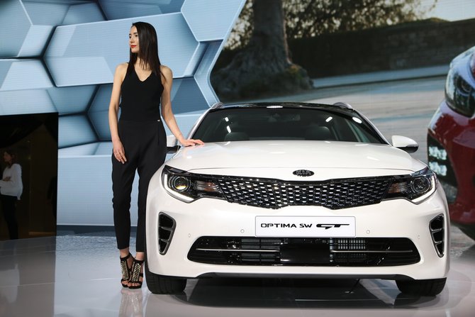 Kia Optima Sportwagon Si Seksi yang menawan di Geneva 