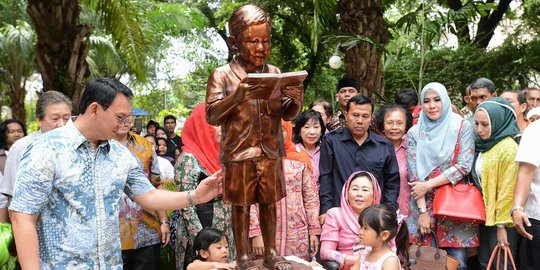 Bermain simbol dalam karya seni, apa fungsinya?
