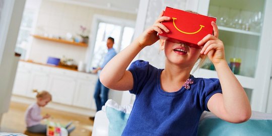 Di Swedia, kotak 'Happy Meal' bisa diubah jadi headset VR