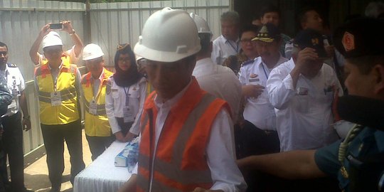 Dari Padang, Jokowi terbang ke Palembang untuk tinjau proyek LRT