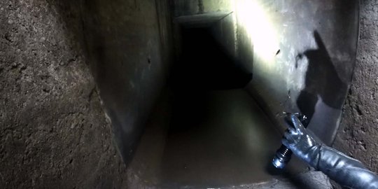 Cari kulit kabel berjam-jam, Kopaska hanya temukan endapan lumpur