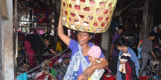 Usai kebakaran Pasar Badung, buruh angkut kini merana