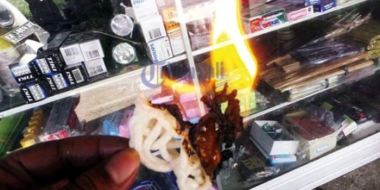 Krupuk Dan Krekers Mudah Terbakar Ini Penjelasan Bpom Merdeka Com