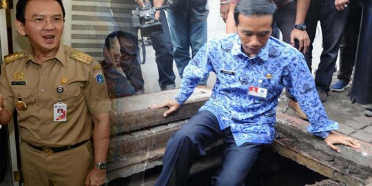 Tak tiru Jokowi masuk got, Ahok bilang 'ngapain gue ikut-ikutan!'