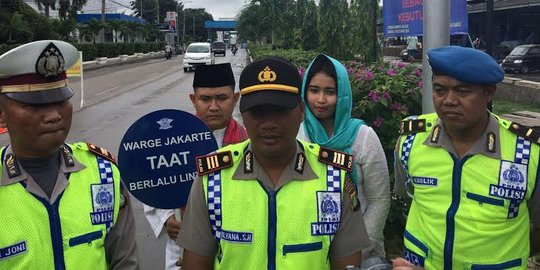 Uniknya Polsek Muara Baru Jakut gelar razia pakai tema Abang None